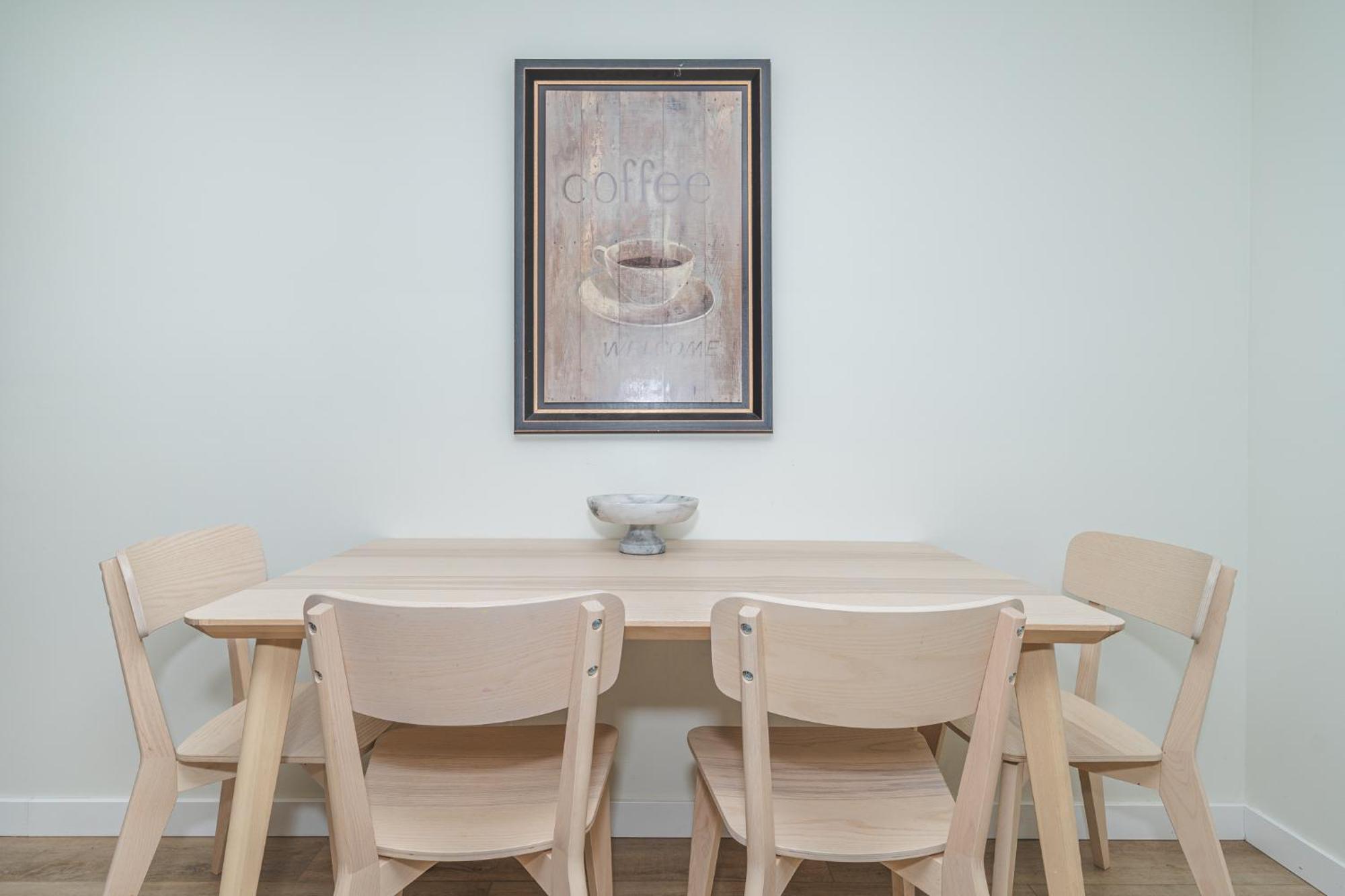 Central Edmonton Family Friendly Home Esterno foto